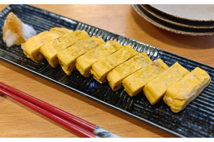 Japanese Dashimaki Tamago - Dashi Rolled Omelette