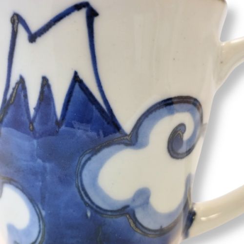 HASAMI WARE BLUE FUJIYAMA MUG