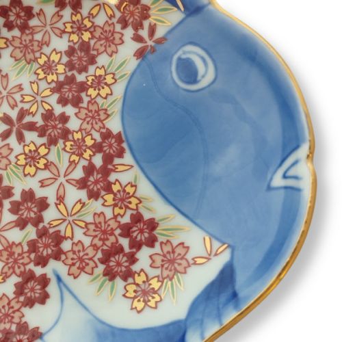 HASAMI WARE FISH-SHAPED GOLD SMALL PLATE