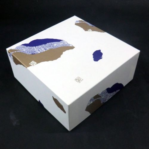 KUTANI WARE BLUE MOUNTAIN JAPANESE SAKE SET