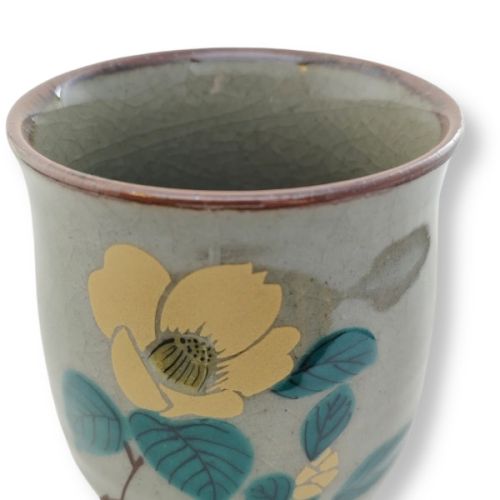KUTANI WARE FLOWER MOTIF GOLD/SILVER PAIR TEACUP