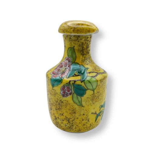 KUTANI WARE YOSHIDAYA KACHO PORCELAIN SOY SAUCE DISPENSER