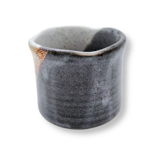 KUTANI WARE YUNOMI TEA CUP KINHANA-ZUME GOLD FLORAL DESIGN