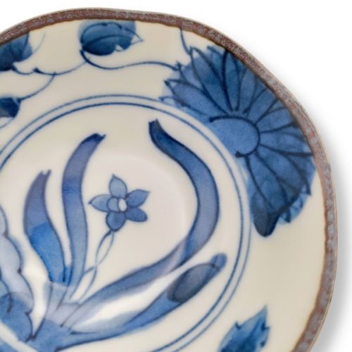 MINO WARE BLUE AND WHITE ASSORTED SMALL BOWLS SET OF 8