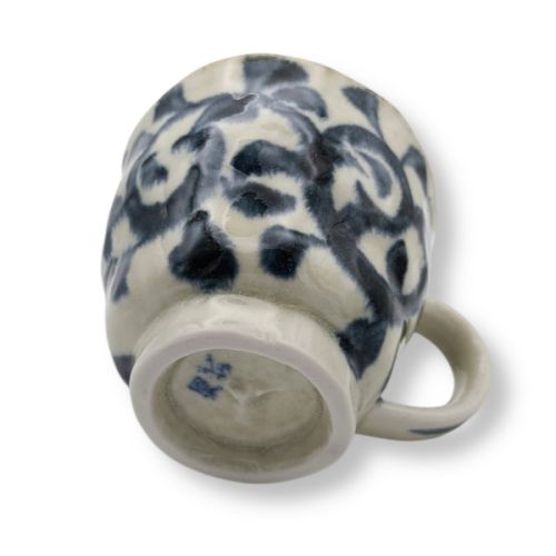 MINO WARE BLUE KARAKUSA ARABESQUE MUG