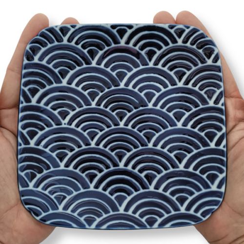 MINO WARE EDO KOMON GEOMETRIC PATTERN SQUARE PLATE SET OF 5