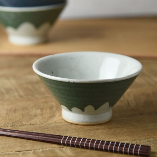 MINO WARE HANDMADE 12CM MT. FUJI-SHAPED GREEN RICE BOWL