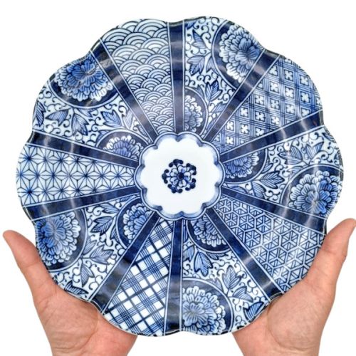 MINO WARE INDIGO BLUE KOMON TRADITIONAL PATTERN FLOWER-SHAPED PLATE