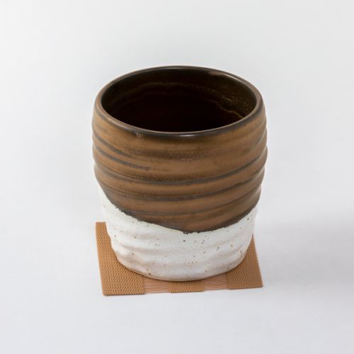 MINO WARE SPARKLE WHITE AND BLACK PAIR SAKE CUP