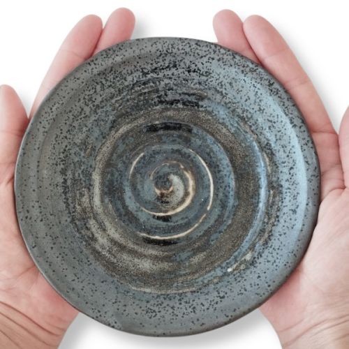 MINO WARE SPIRAL CARVING PLATE SET OF 5