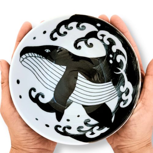 MINO WARE WAVES AND BLUE WHALE LARGE RICE BOWL