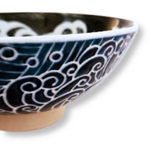 MINO WARE WAVES AND BLUE WHALE LARGE RICE BOWL