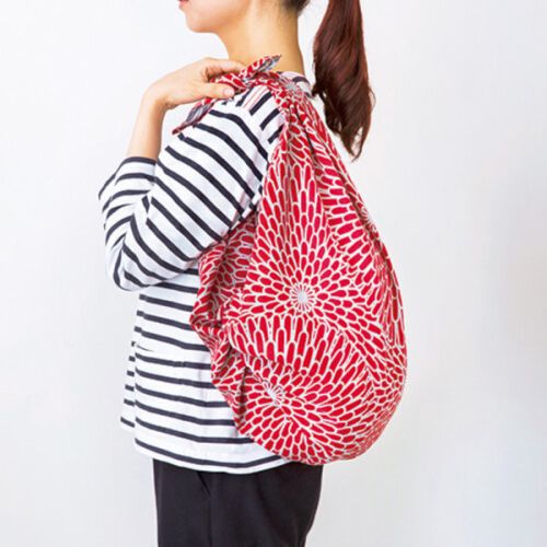 MUSUBI JAPANESE FUROSHIKI ISA PATTERN REVERSIBLE 104CM