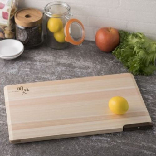 SEKI MAGOROKU HINOKI CUTTING BOARD 36CM X 20CM