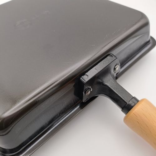 TSUBAME SANJO IRON TAMAGOYAKI JAPANESE EGG OMELETTE PAN 18X18CM