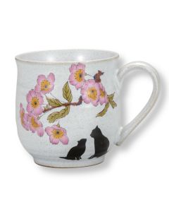MUG EN CÉRAMIQUE JAPONAISE KUTANI WARE AVEC CHAT ET SAKURA