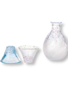 VERRES À SAKÉ ET BOUTEILLE À SAKÉ SAKURAFUJI ENSEMBLE AVEC BOÎTE