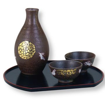 KUTANI WARE TSUKI USAGI JAPANESE SAKE SET