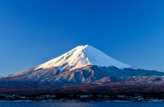Mont Fuji : Symbole du Japon, Histoire et Lieux Recommandés